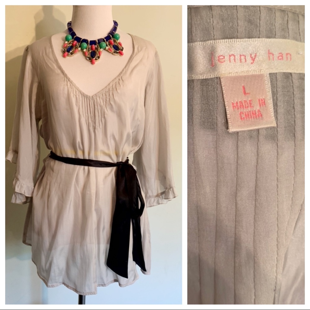 jenny han 100% Silk Gray and Black Belted Blouse